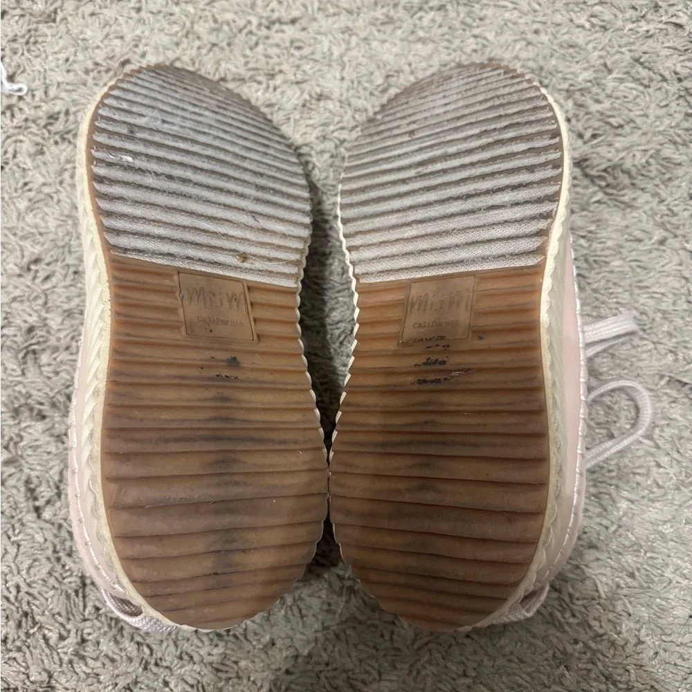 Pink Textured Sneakers - Picture 4 of 4